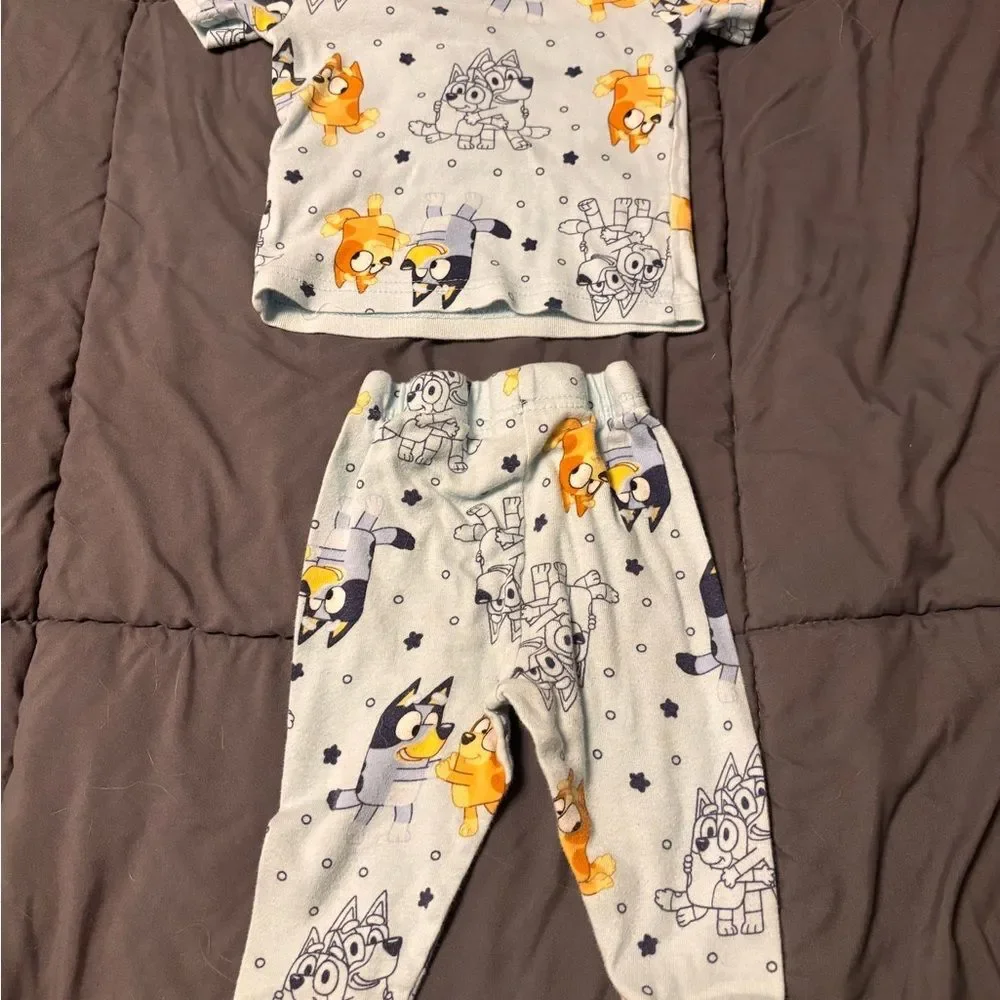 Disney Light Gray Kids Pajama Set with Blue and Orange Characters